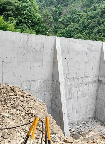 烟台海阳重力式挡土墙